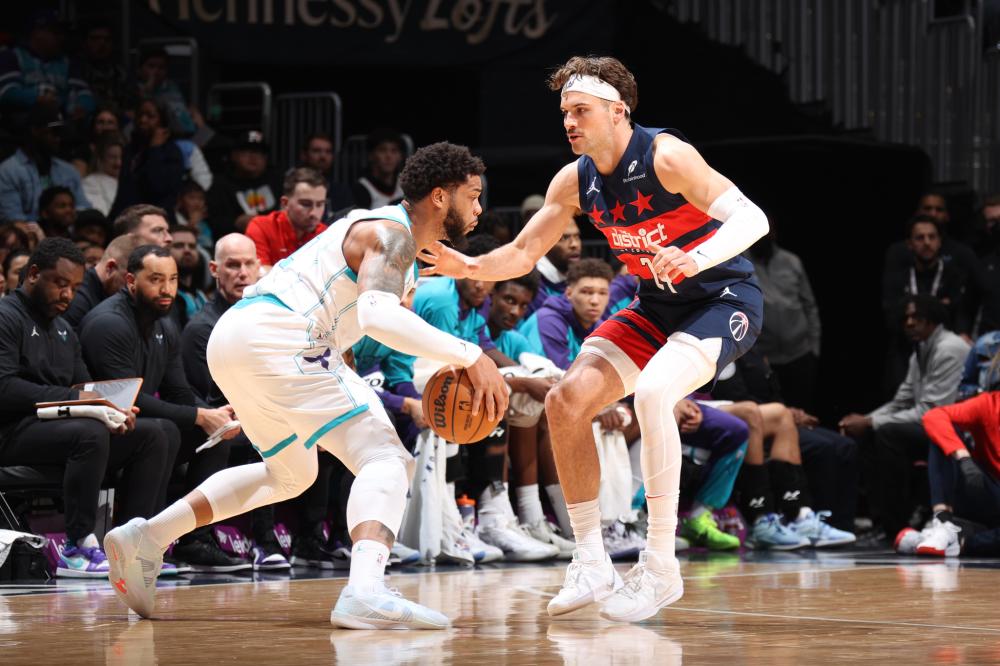 就凭借其在 就凭借其在